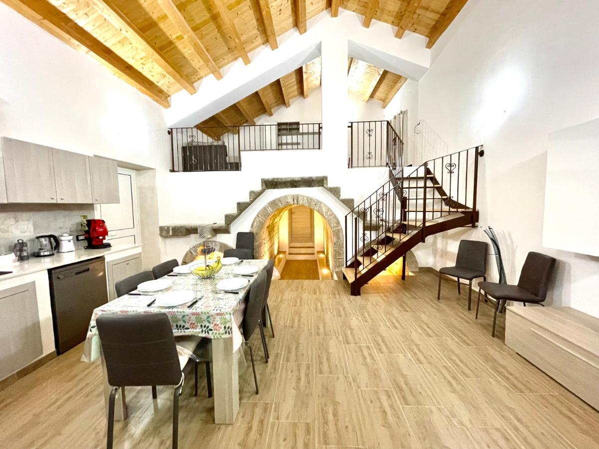 Villa Nunzia Con Piscina, Sauna E Idromassaggio. Floridia Dış mekan fotoğraf