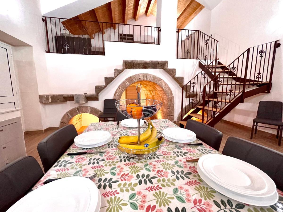 Villa Nunzia Con Piscina, Sauna E Idromassaggio. Floridia Dış mekan fotoğraf