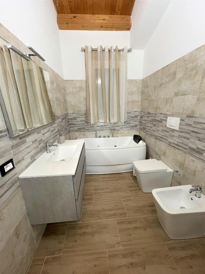 Villa Nunzia Con Piscina, Sauna E Idromassaggio. Floridia Dış mekan fotoğraf