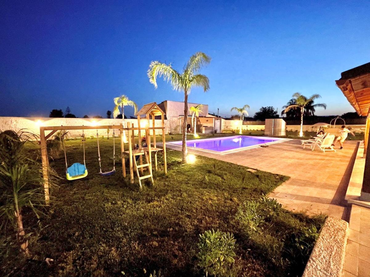 Villa Nunzia Con Piscina, Sauna E Idromassaggio. Floridia Dış mekan fotoğraf